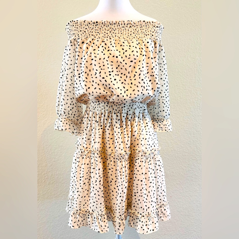 Trixxi Off-the-Shoulder Mini Dress – Cream with Black Speckle - Sz Medium - NWT